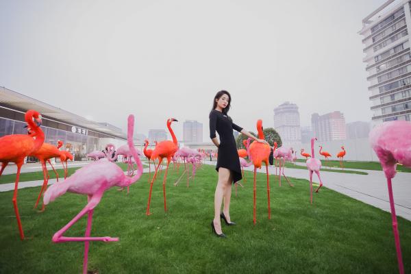 赋予女性新风尚 长沙IFS携手《嘉人Marie Claire》闪耀星城她时代